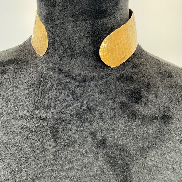 Hammered Brass Metal Choker Collar Necklace Open Back Adjustable Fit - Picture 5 of 5